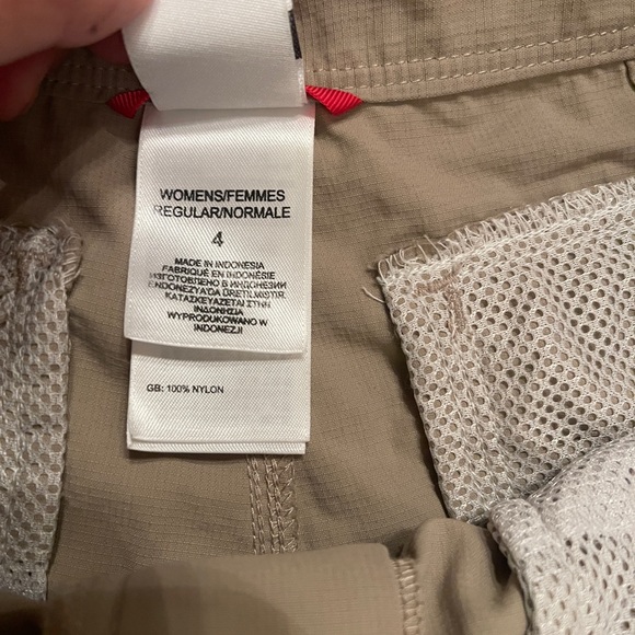 Women’s Taupe lightweight shorts by The North Face size 4 - Picture 6 of 12
